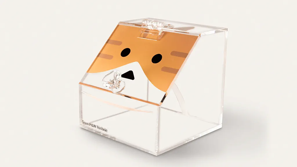 photo of acrylic box being joined by MEK solvent