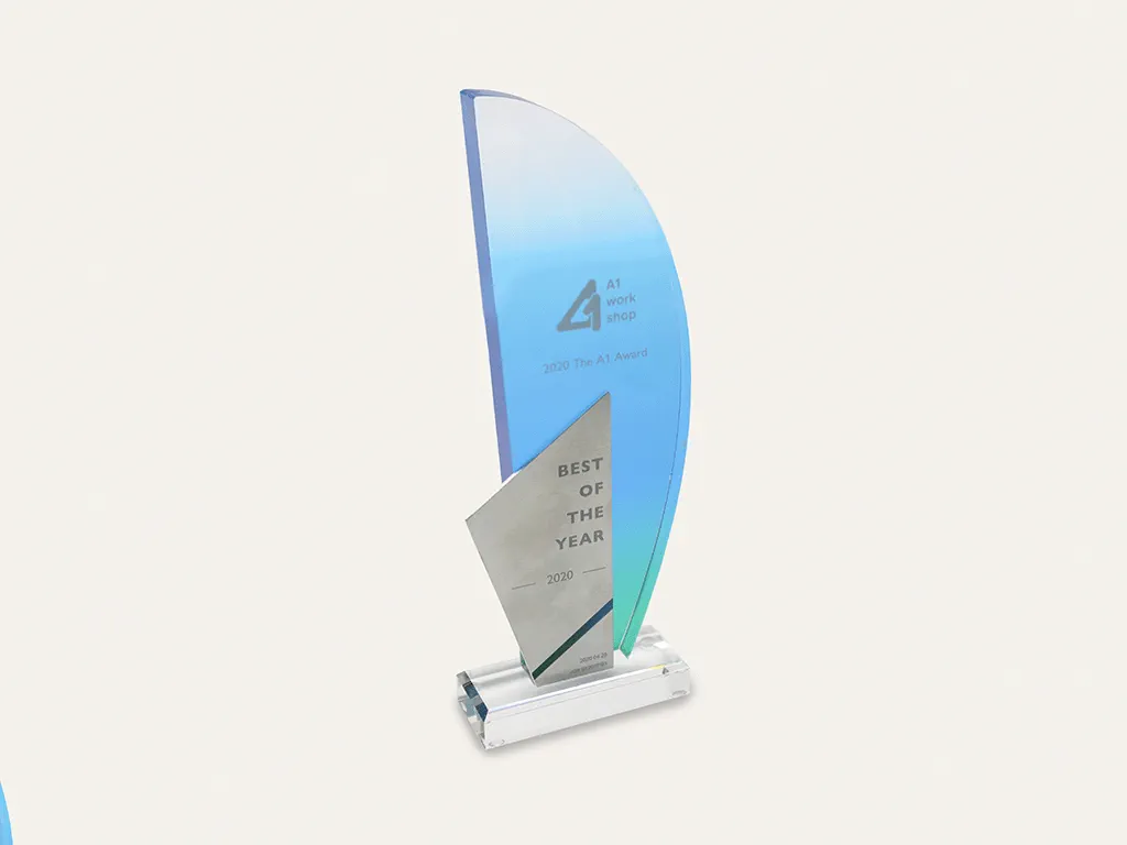 sample of fiber laser cutting stainless steel piece on trophy