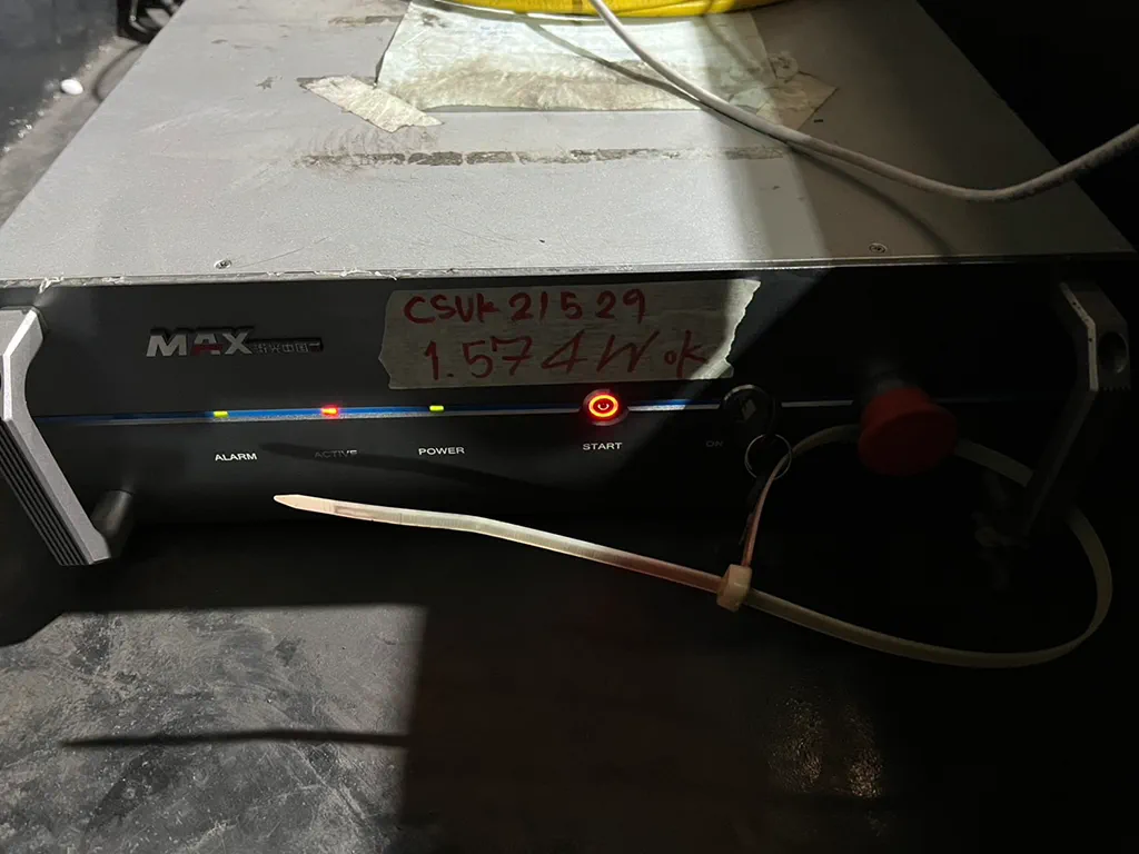 MAX fiber laser source on-site photo