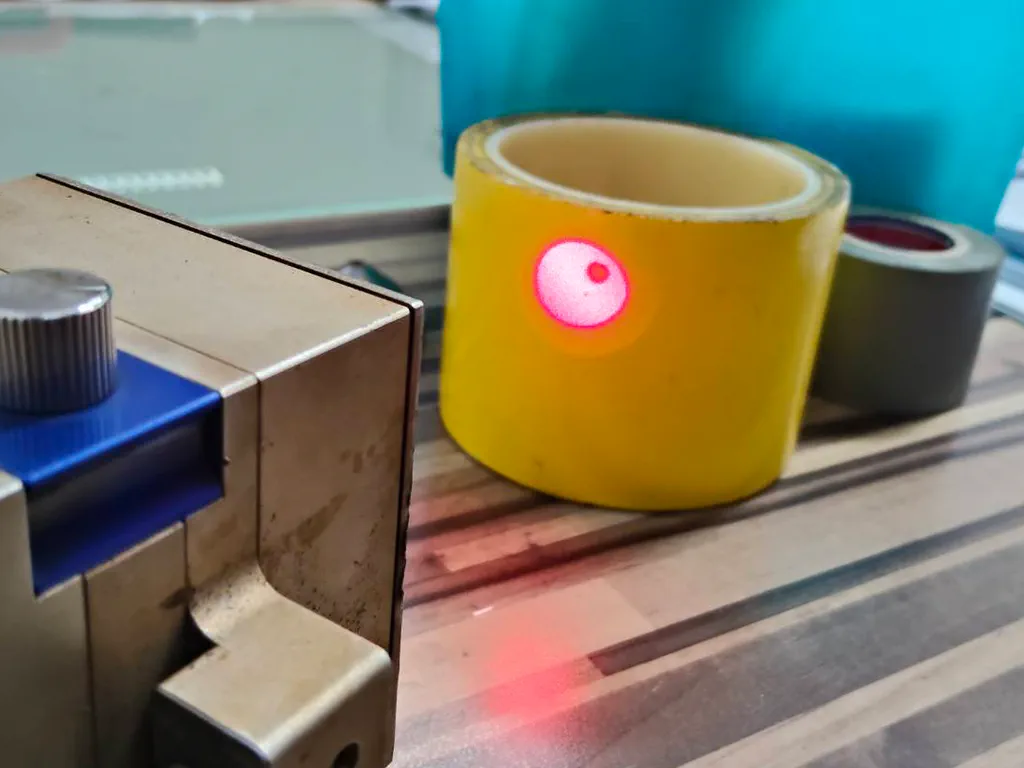Fiber laser focus on-site photo