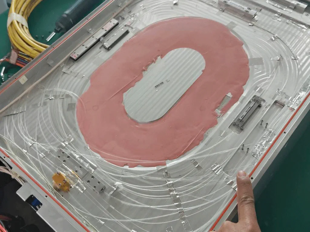 Photo of the interior of fiber laser source module
